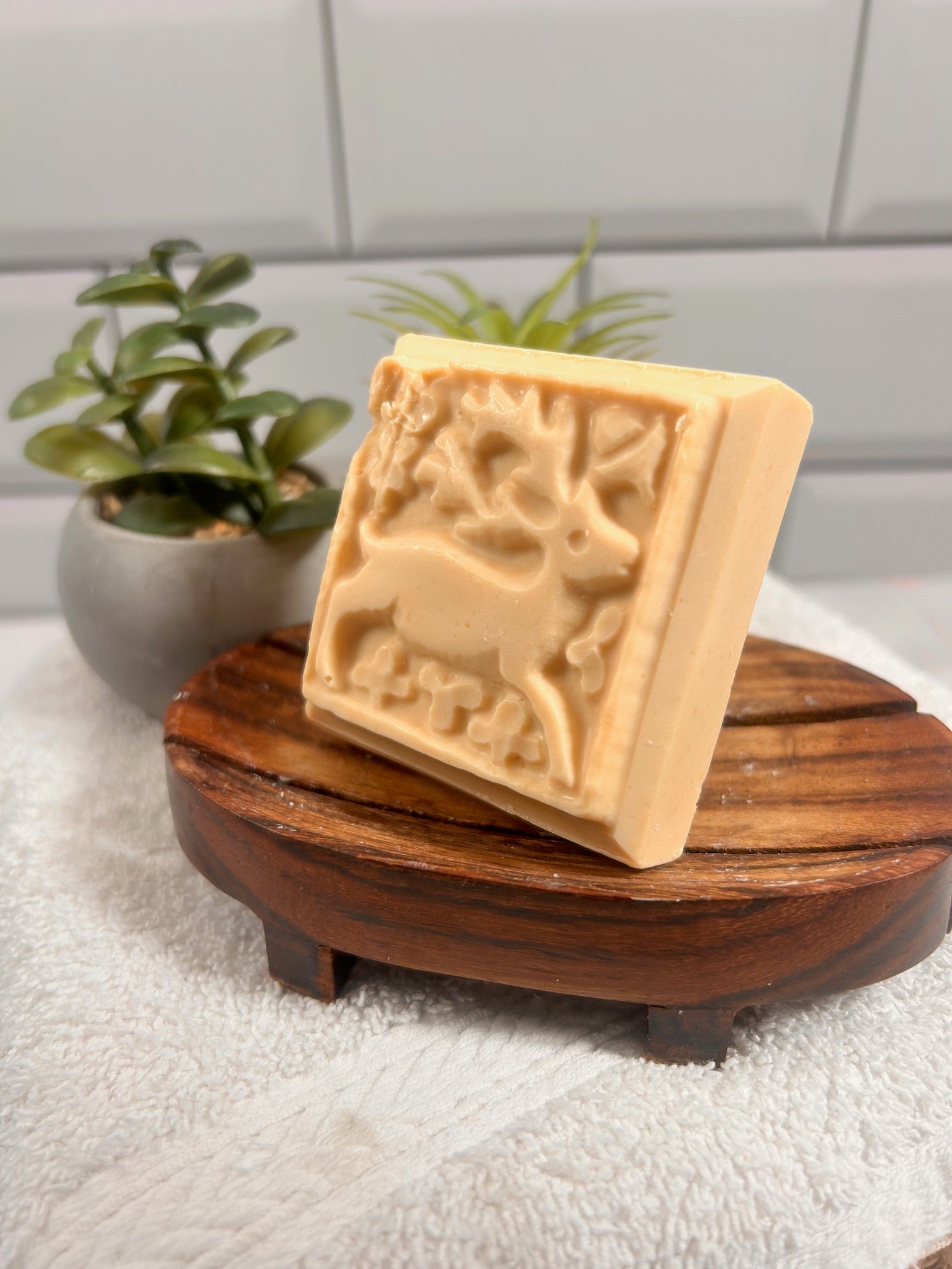 Schafmilch & Sheabutter-Seife in verschiedenen Formen