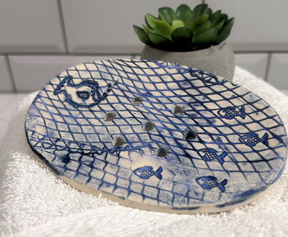 Seifenschale aus Keramik Fische im Netz
