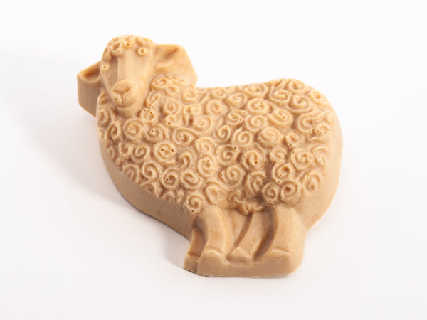 Schaumschaf Seife in Schafsform, cremiger Schaum mit Schafmilch und Sheabutter, angenehmer süßlicher Duft mit Karameleinschlag